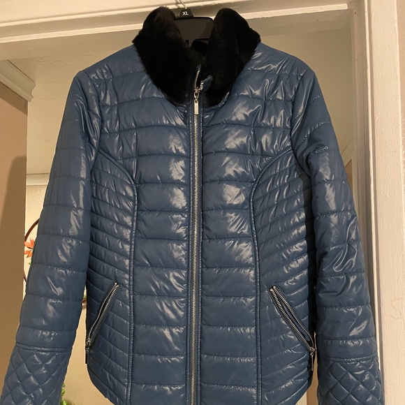 Blue guess puffer jacket - Picture 1 of 1
